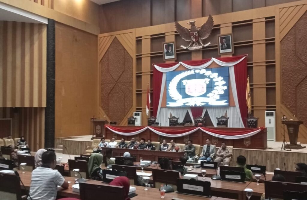 DPRD Samarinda Rampungkan Evaluasi LKPJ 2024, Soroti Optimalisasi PAD