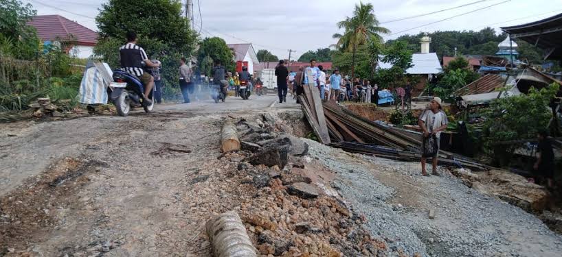 Longsor Ancam Jalan Poros Samarinda-Balikpapan, Reza Fachlevi Desak Penanganan Cepat