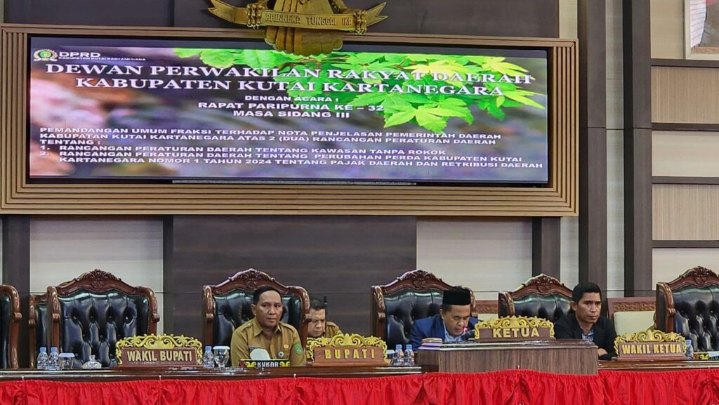 DPRD Kukar Bahas Raperda Kawasan Tanpa Rokok dan Pajak Daerah